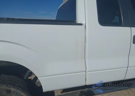 2013 Ford F-150 Xl z USA, uszkodzony, nr VIN 1FTFX1EF4DKE62953